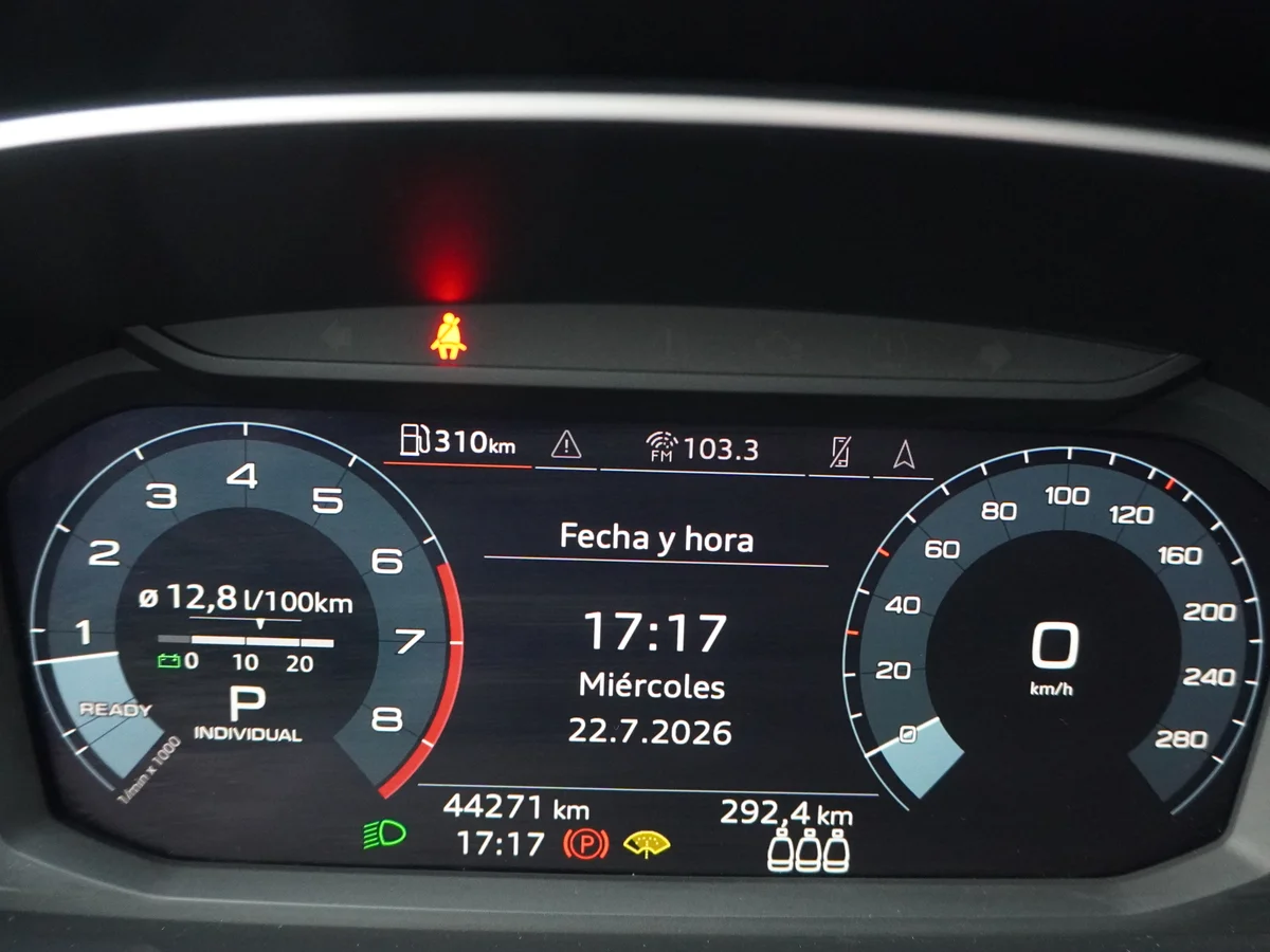 AUDI Q3 35 TFSI Sport AT Año 2023 miniatura 23