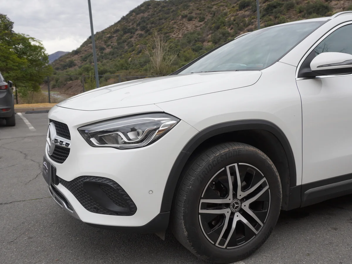 Mercedes Benz GlA 200 año 2022 miniatura 9