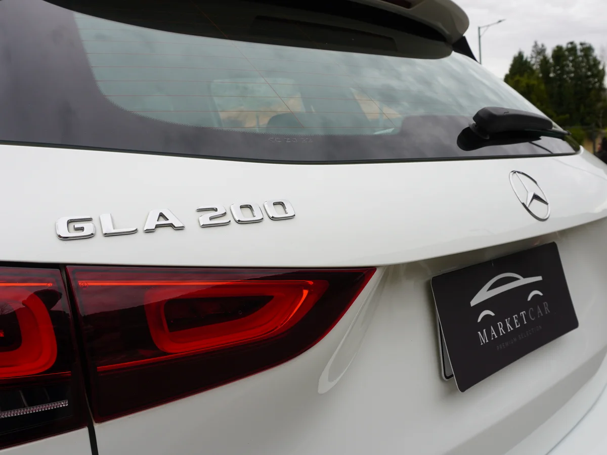 Mercedes Benz GlA 200 año 2022 miniatura 12