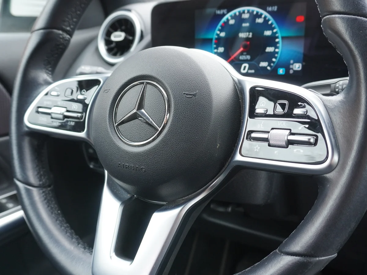 Mercedes Benz GlA 200 año 2022 miniatura 22