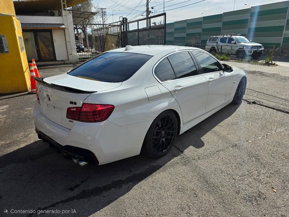 BMW 530 3.0 Lci Premium Diesel 4X2 At 4P — foto 4 de 15