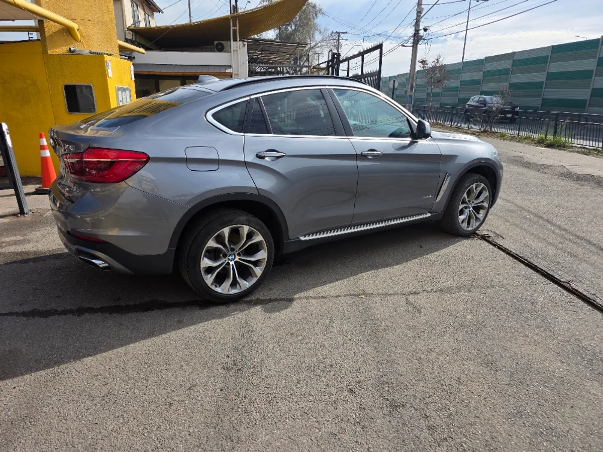 BMW X6 — foto 5 de 14
