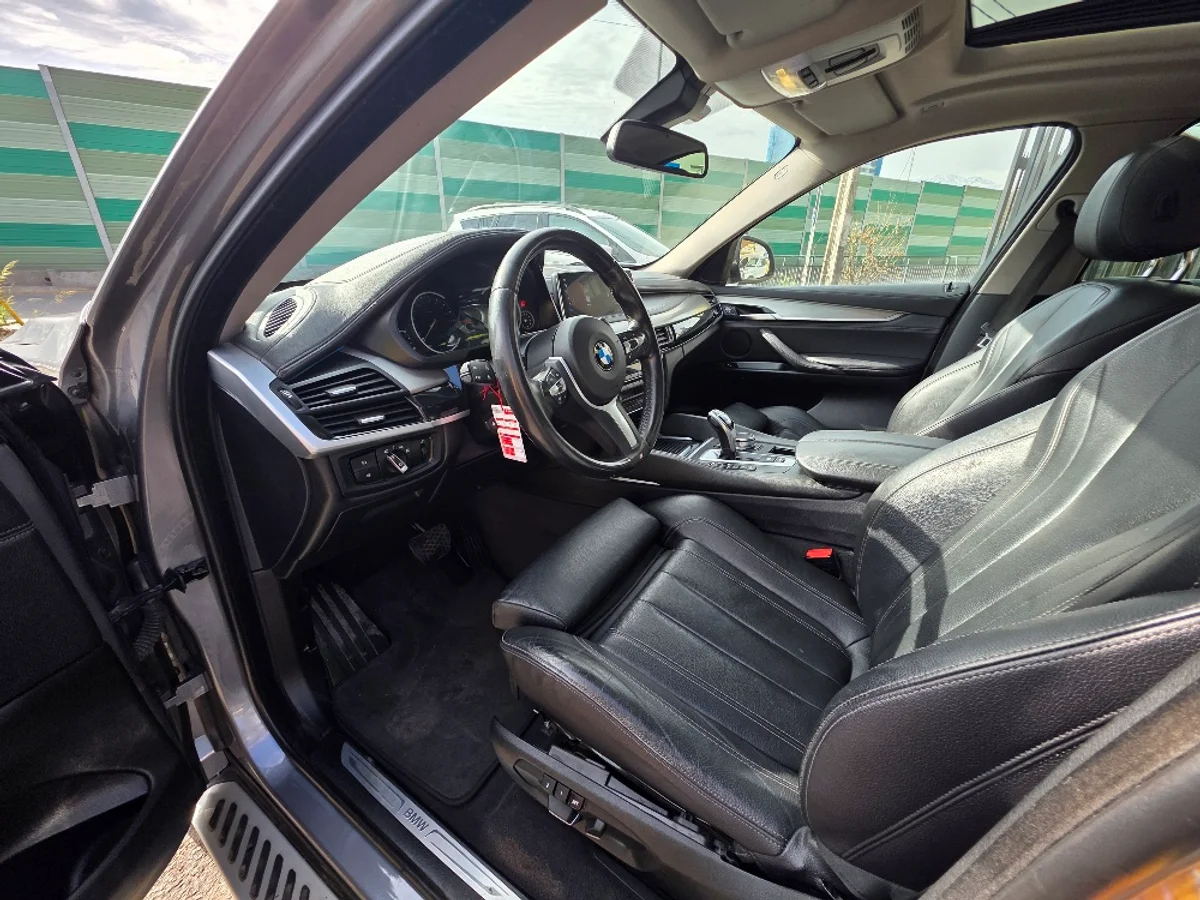 BMW X6 — foto 12 de 14