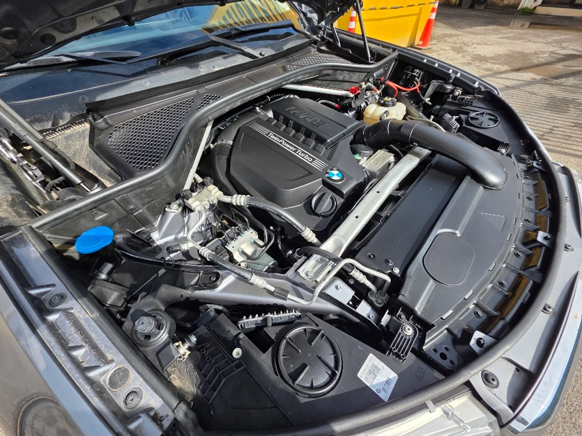BMW X6 — foto 13 de 14