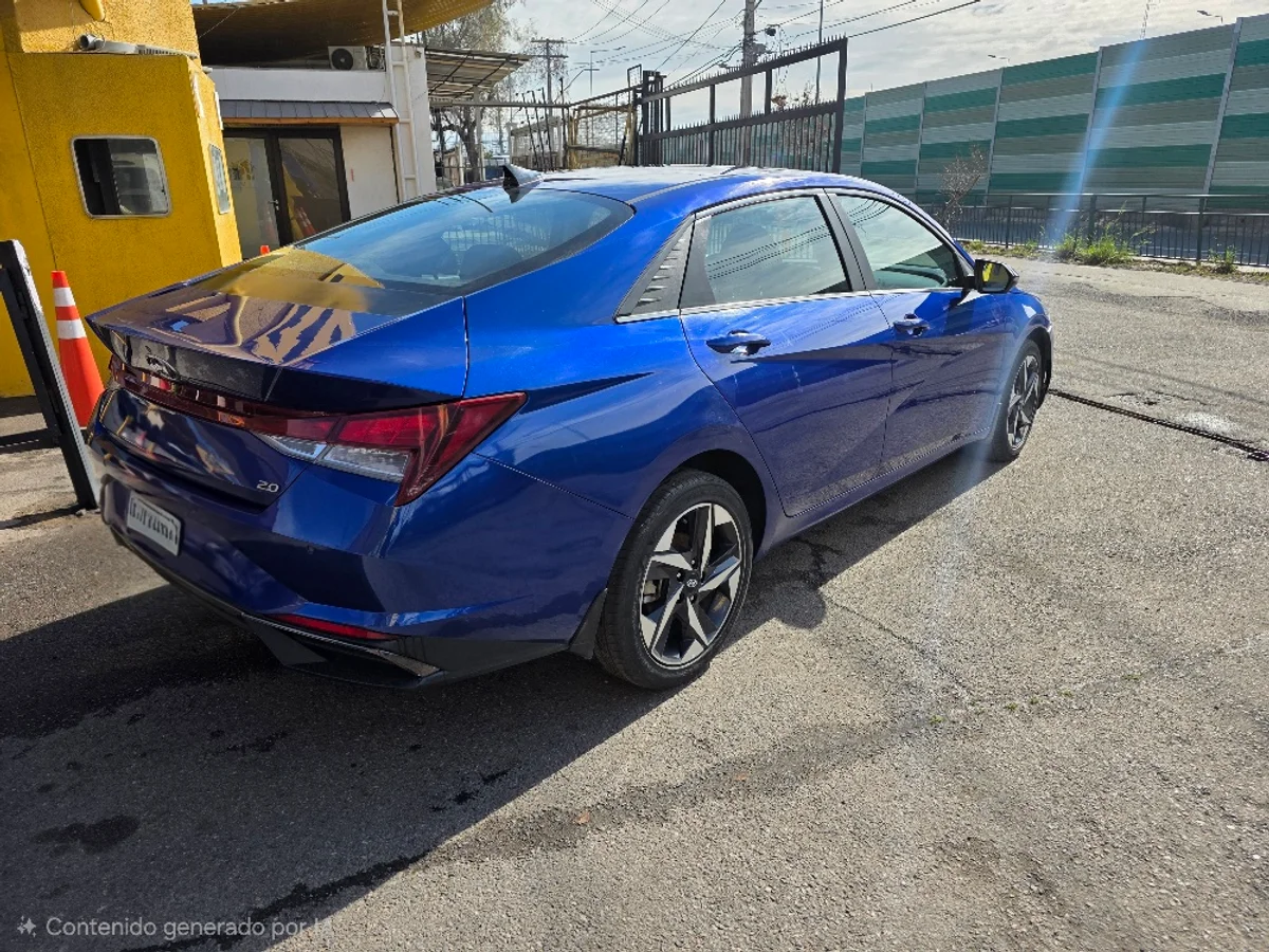 Hyundai Elantra 2.0 Cn7 — foto 5 de 15