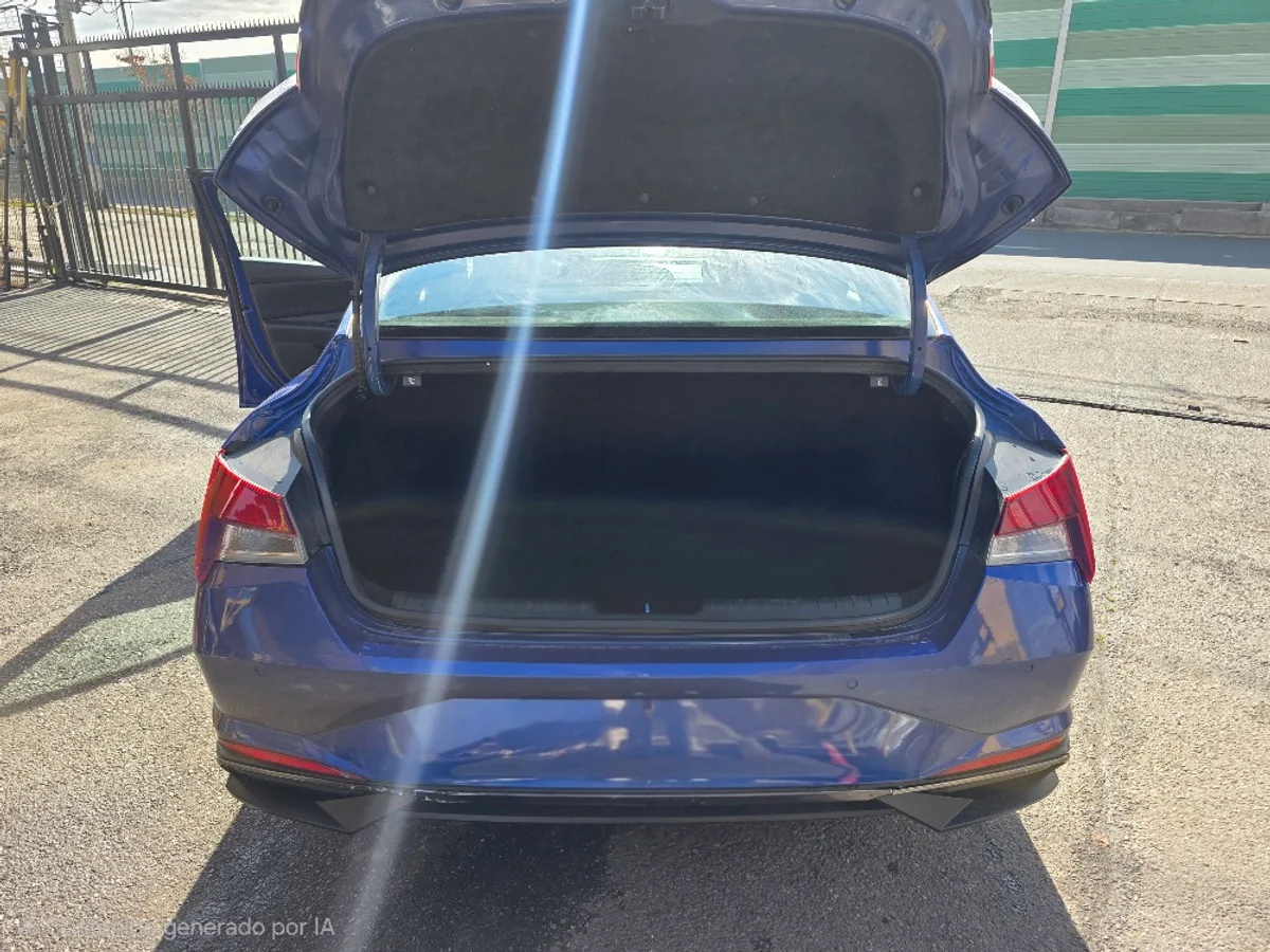 Hyundai Elantra 2.0 Cn7 — foto 8 de 15