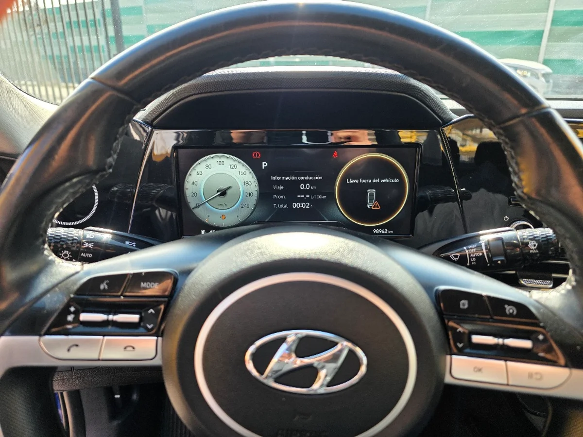 Hyundai Elantra 2.0 Cn7 — foto 14 de 15