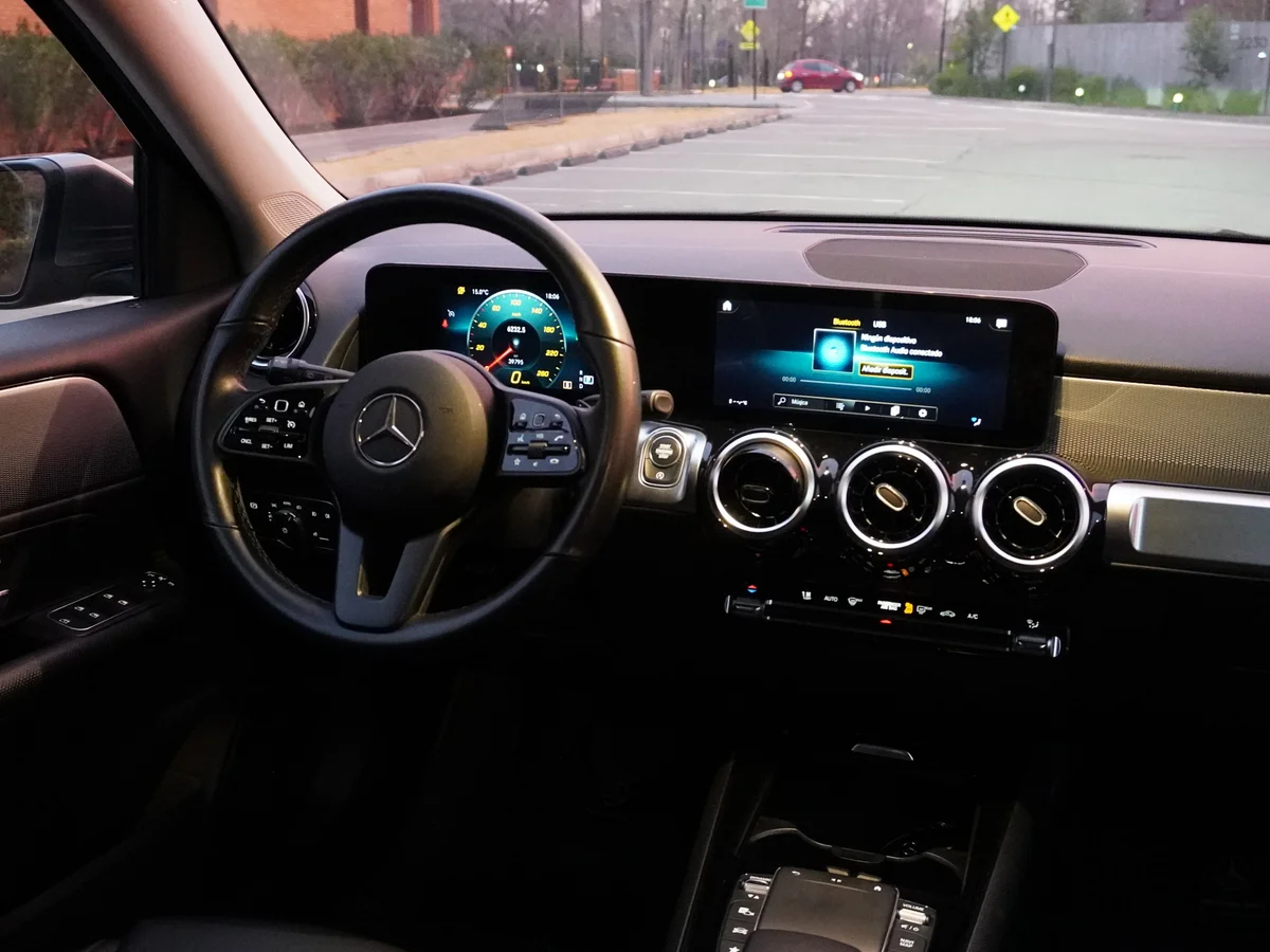 Mercedes Benz GLB 200 7 Pasajeros Año 2022 miniatura 21