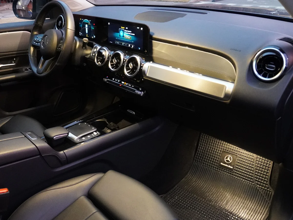 Mercedes Benz GLB 200 7 Pasajeros Año 2022 miniatura 26