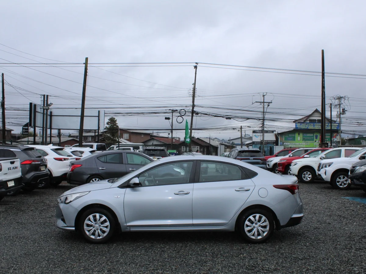 Hyundai Accent Hci — foto 12 de 12