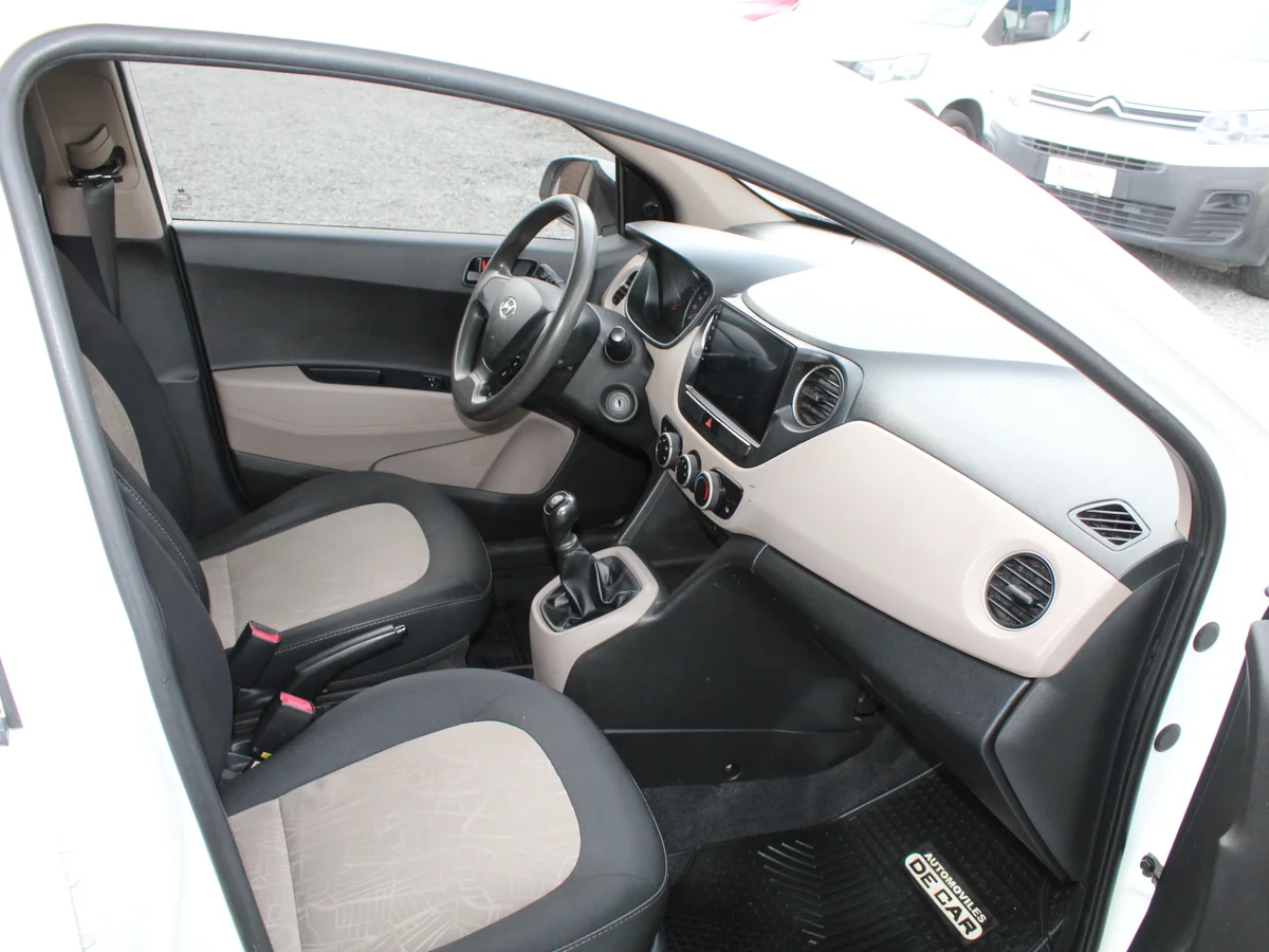 Hyundai I10 — foto 6 de 11