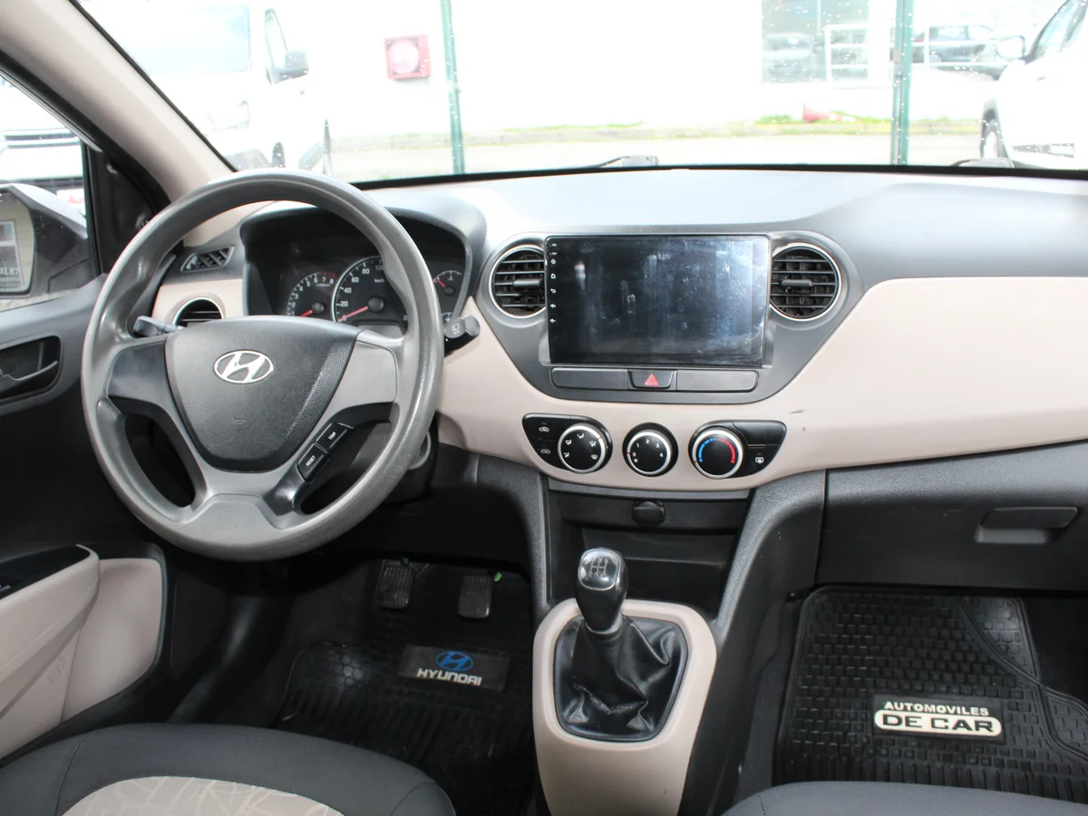 Hyundai I10 — foto 7 de 11