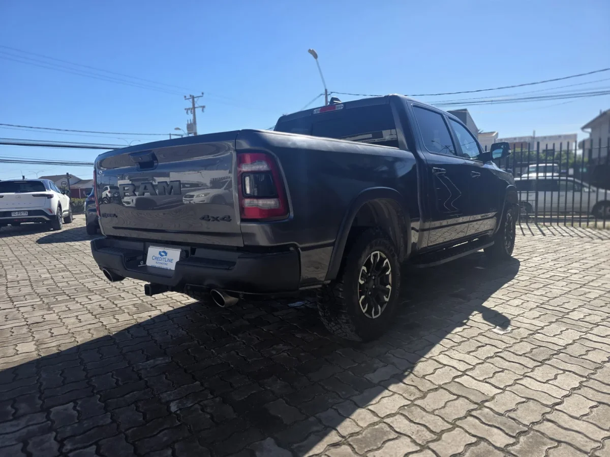 RAM 1500 5.7 Rebel 4X4 At 4P — foto 2 de 12