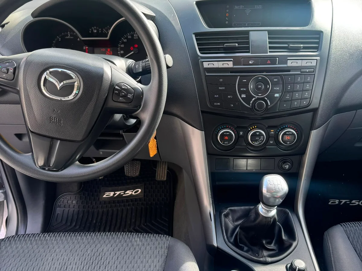 MAZDA Bt-50 2.2L 2021 - Miniatura 9