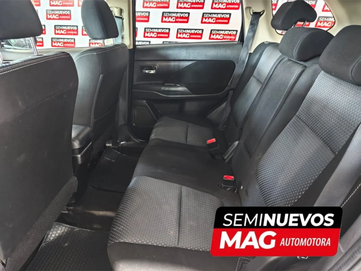 MITSUBISHI OUTLANDER 2.0 CVT 2018 - Miniatura 11