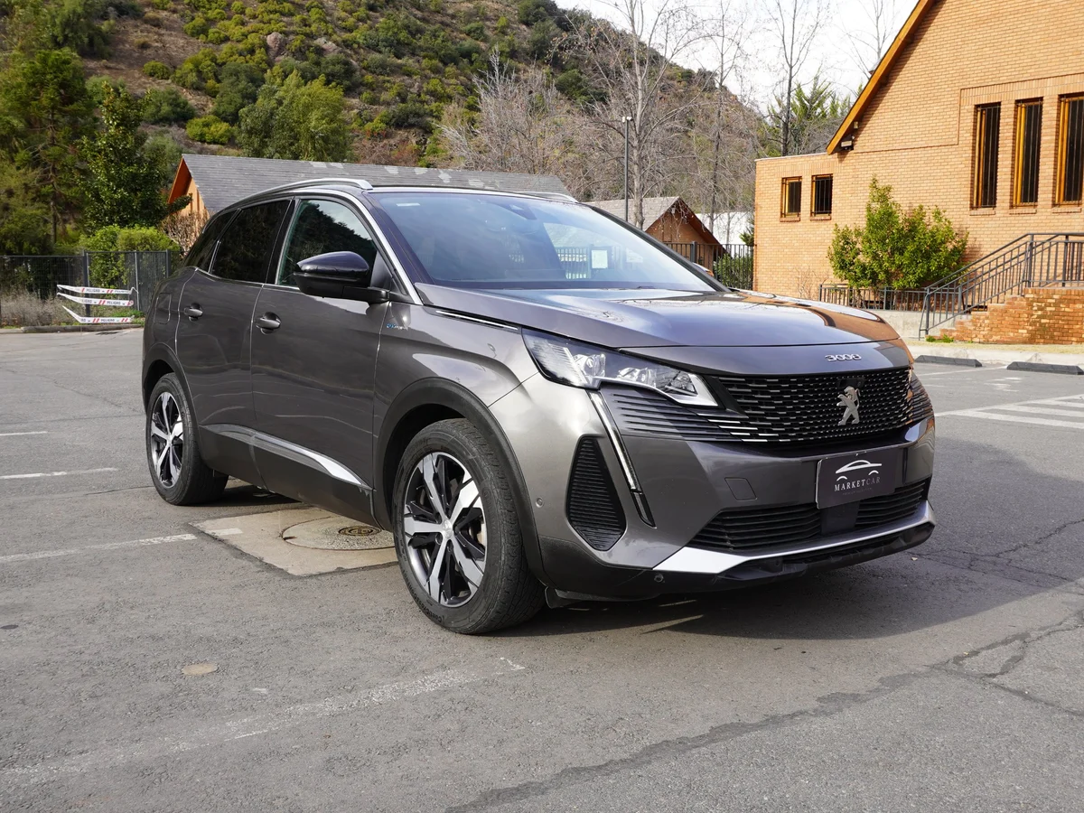 Peugeot 3008 1.6 GT Hibrido año 2023 miniatura 3