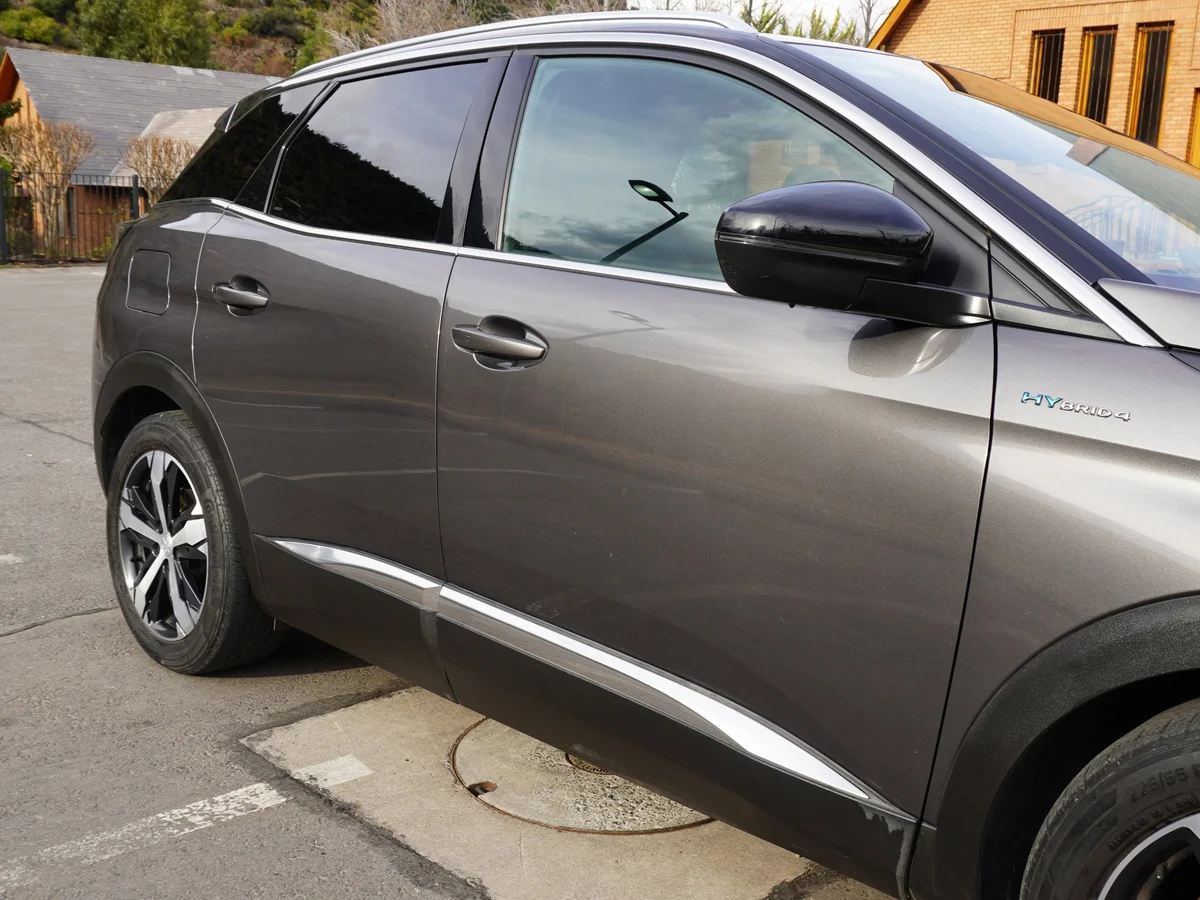 Peugeot 3008 1.6 GT Hibrido año 2023 miniatura 12