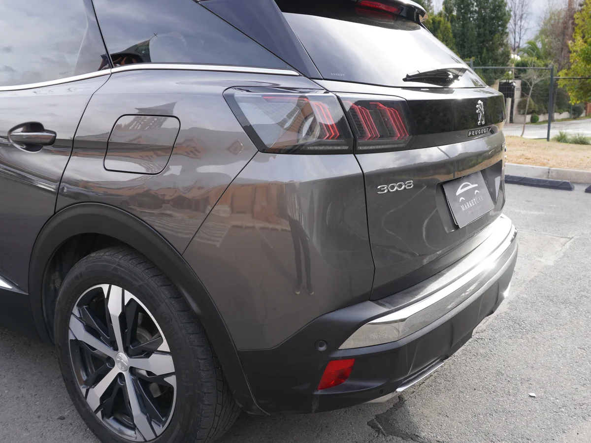 Peugeot 3008 1.6 GT Hibrido año 2023 miniatura 14