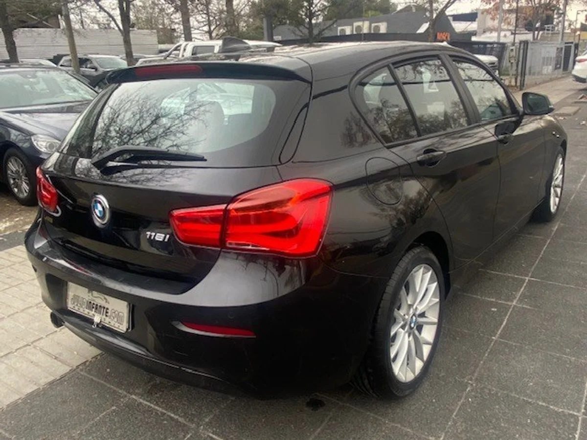 BMW 118I HB 5ptas autom 2020 - Miniatura 2