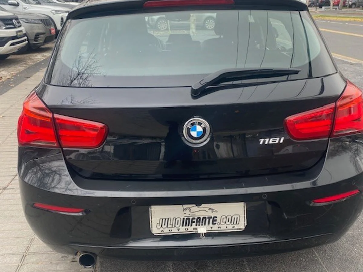 BMW 118I HB 5ptas autom 2020 - Miniatura 5