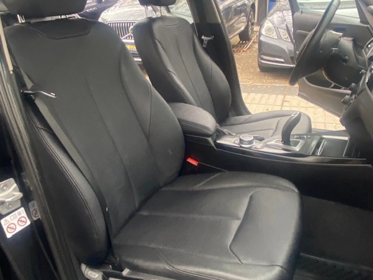 BMW 118I HB 5ptas autom 2020 - Miniatura 11