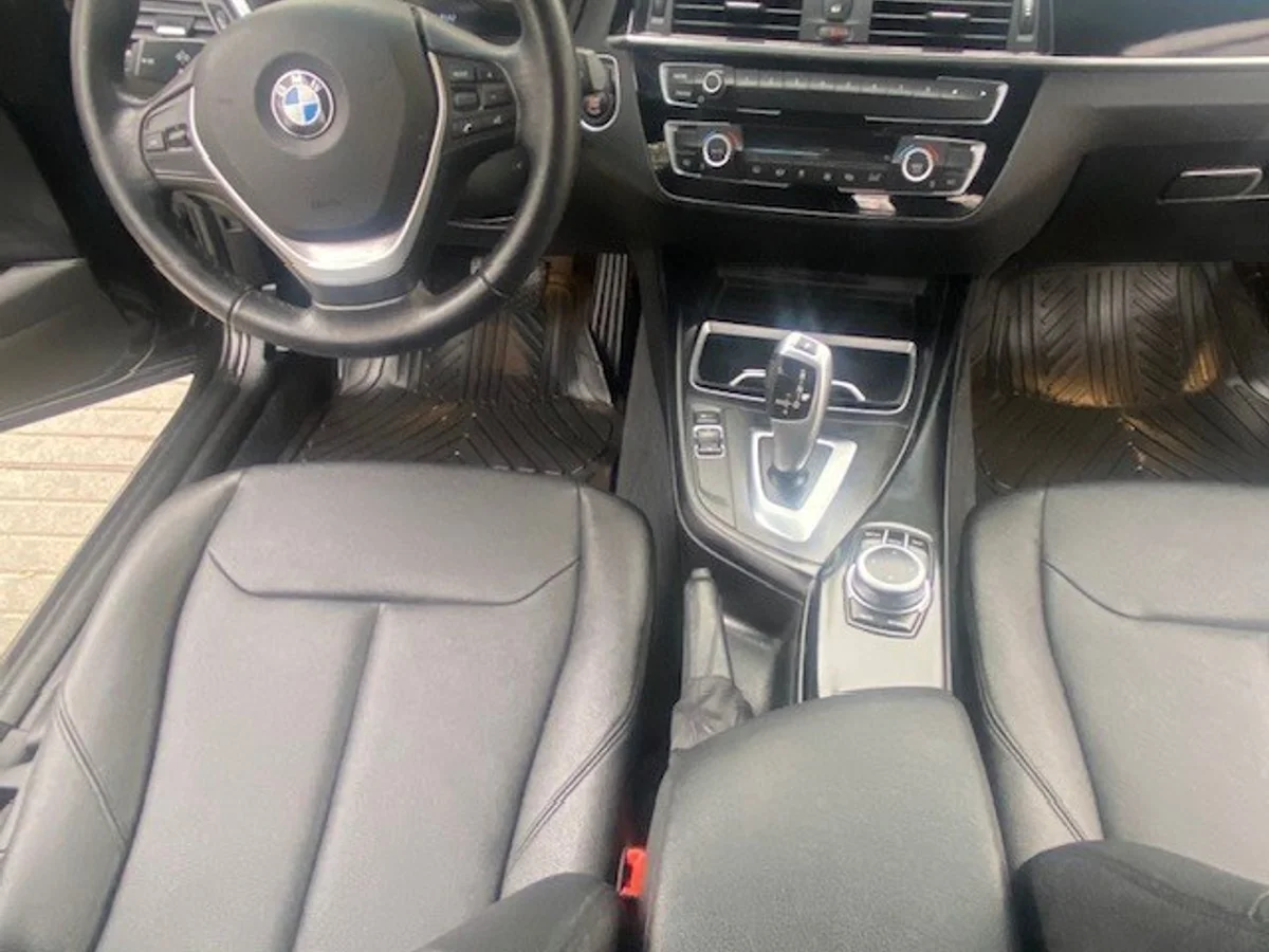 BMW 118I HB 5ptas autom 2020 - Miniatura 13