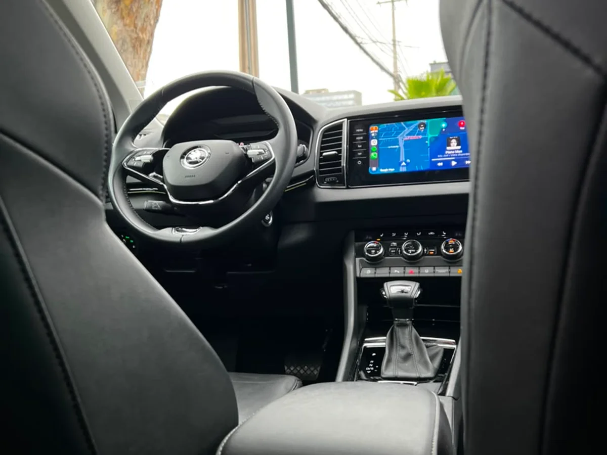 SKODA KAROQ 1.4L AT STYLE 4X2 AÑO 2023 - Miniatura 17