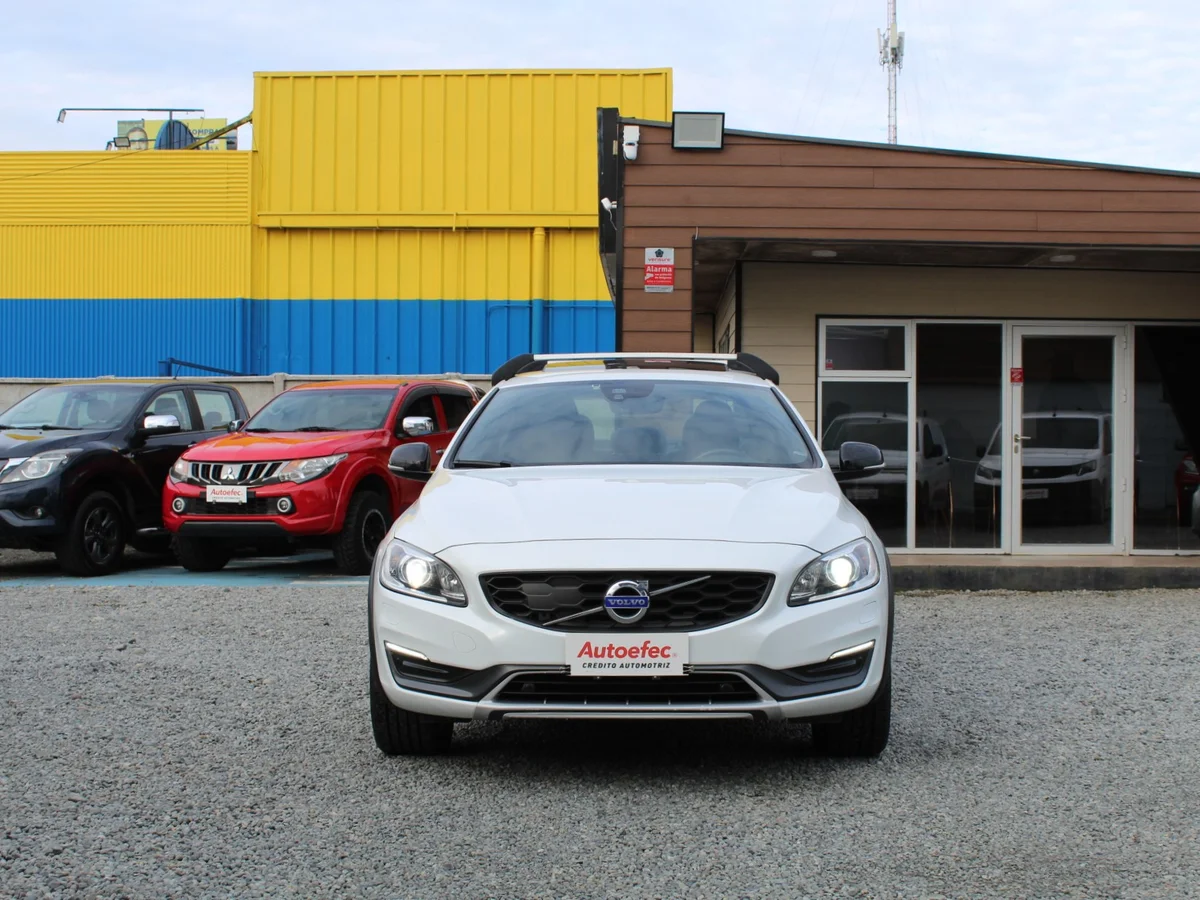 Volvo S60 — foto 3 de 13