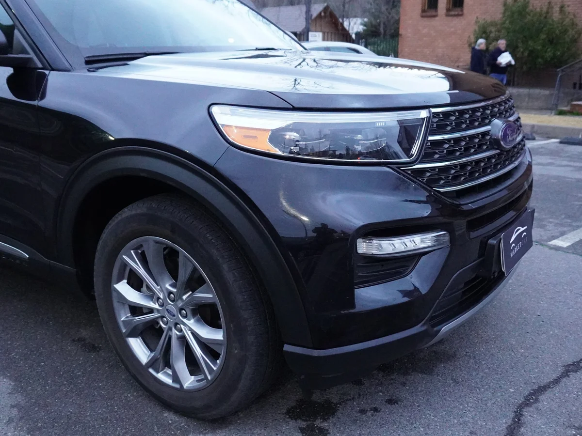 FORD Explorer XLT 4x4 año 2023 miniatura 10