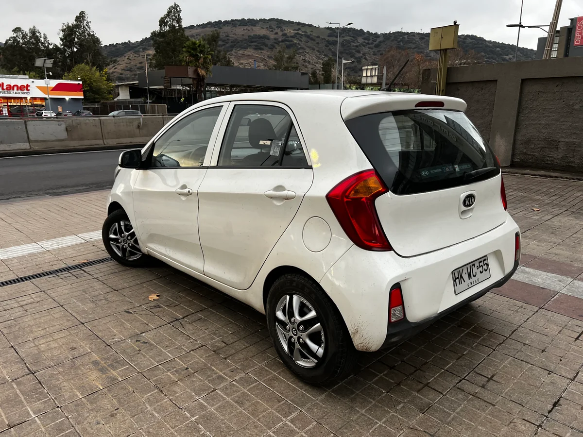 KIA Morning EX 1.0L MT5 AC año 2016 - Miniatura 6