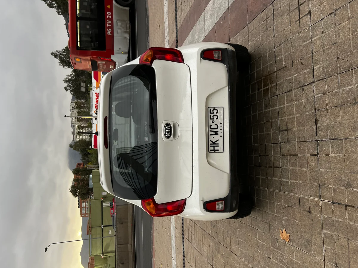 KIA Morning EX 1.0L MT5 AC año 2016 - Miniatura 7