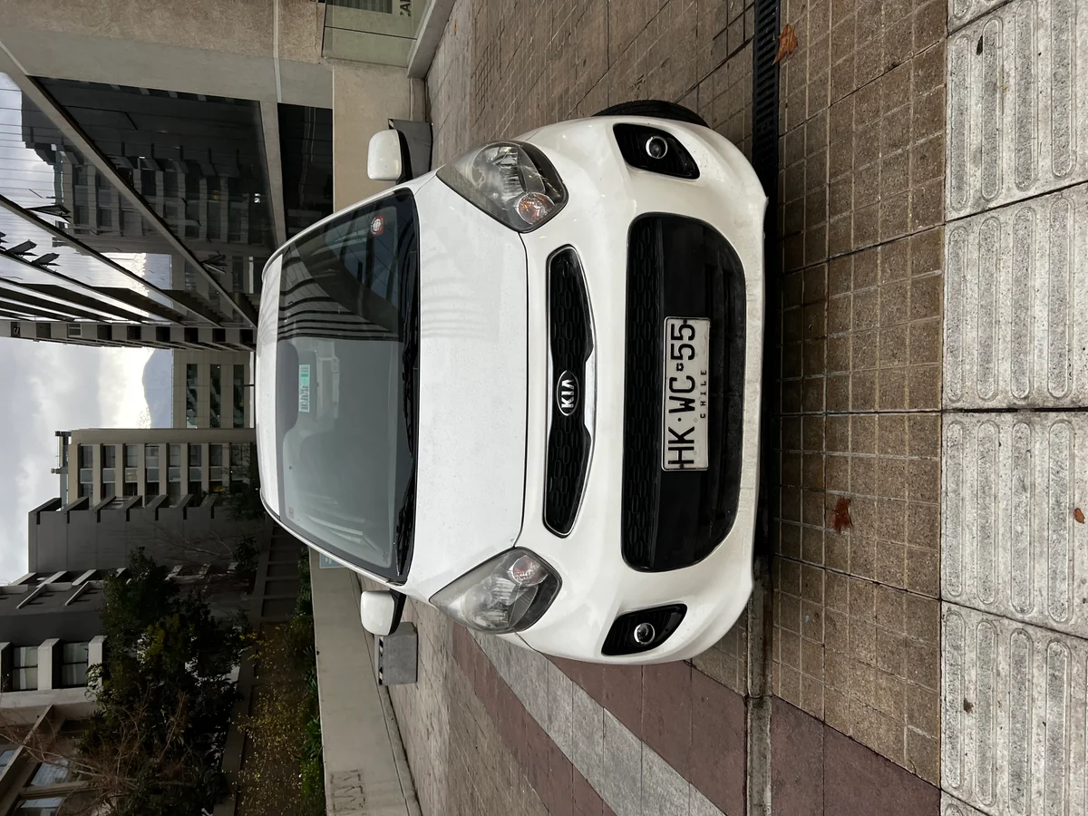 KIA Morning EX 1.0L MT5 AC año 2016 - Miniatura 10