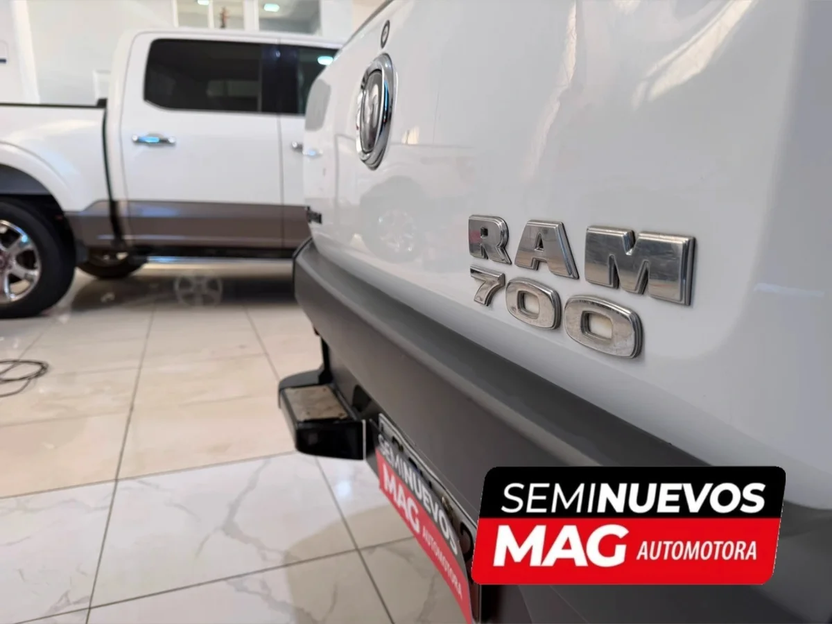 RAM 700 2019