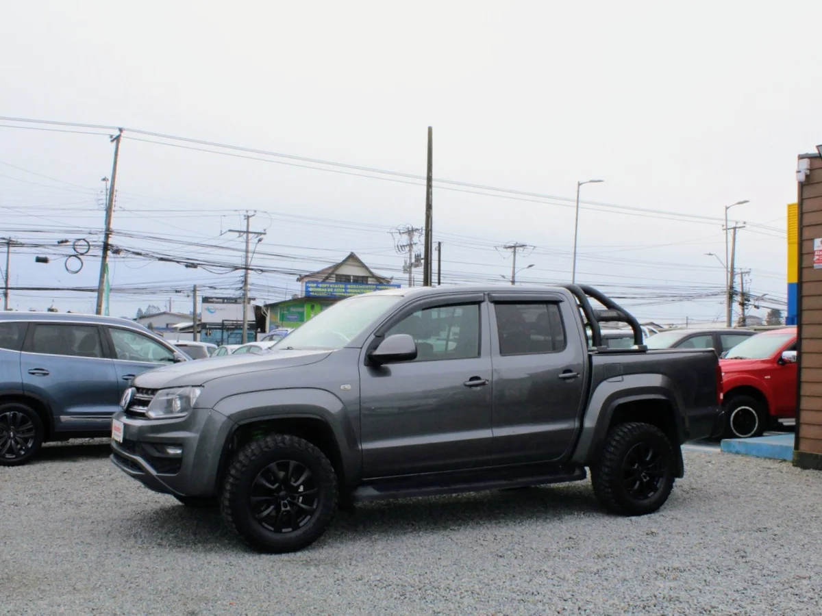 Volkswagen Amarok 2.0 Trendline Diesel 4Motion 4X4 Dob. Cab. Mt 4P