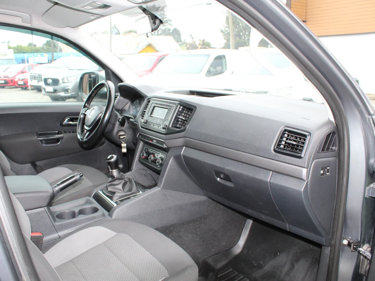 Volkswagen Amarok 2.0 Trendline Diesel 4Motion 4X4 Dob. Cab. Mt 4P — foto 5 de 12