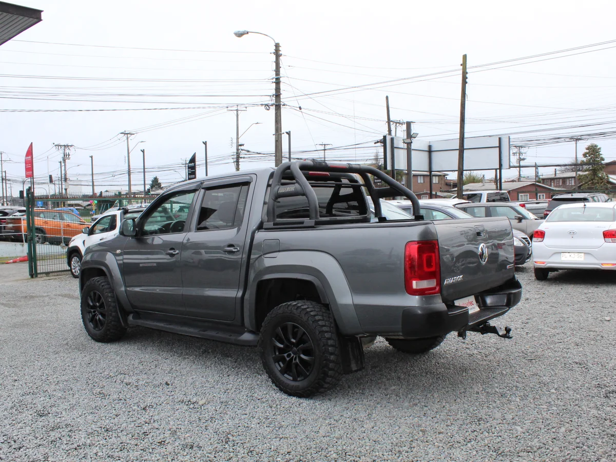 Volkswagen Amarok 2.0 Trendline Diesel 4Motion 4X4 Dob. Cab. Mt 4P — foto 9 de 12