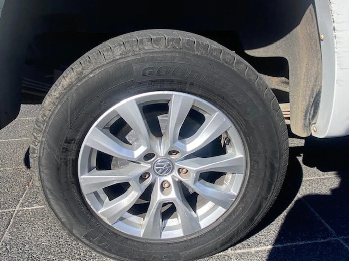 VOLKSWAGEN AMAROK TDI Trendline 2.0 2022 - Miniatura 18
