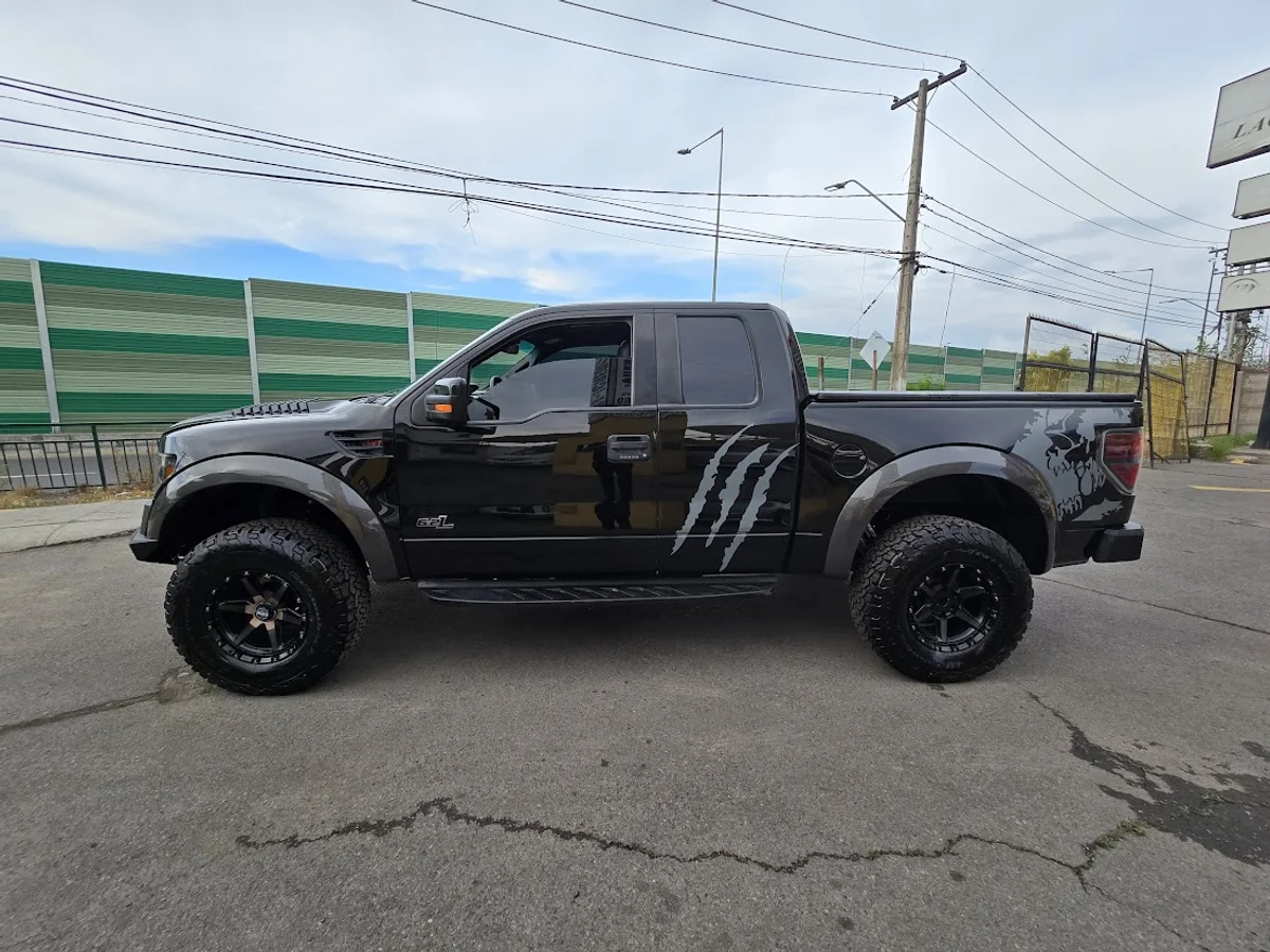 Ford F150 6.2 Raptor 4Wd Sc At 4P — foto 3 de 8