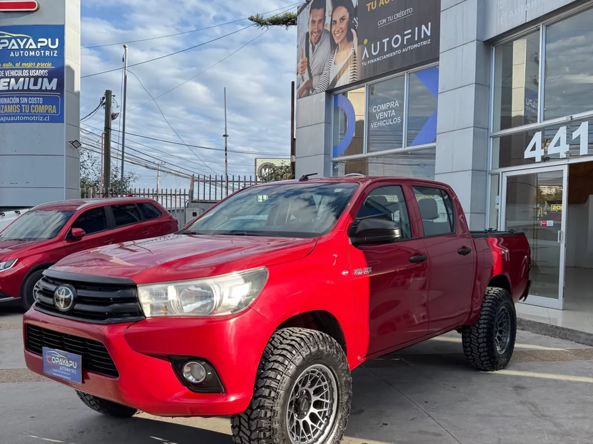 TOYOTA Hilux 2.4 2022 - Miniatura 2