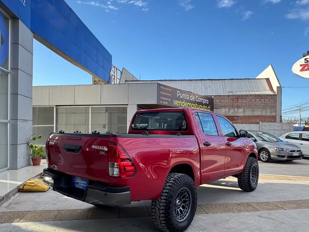 TOYOTA Hilux 2.4 2022 - Miniatura 5