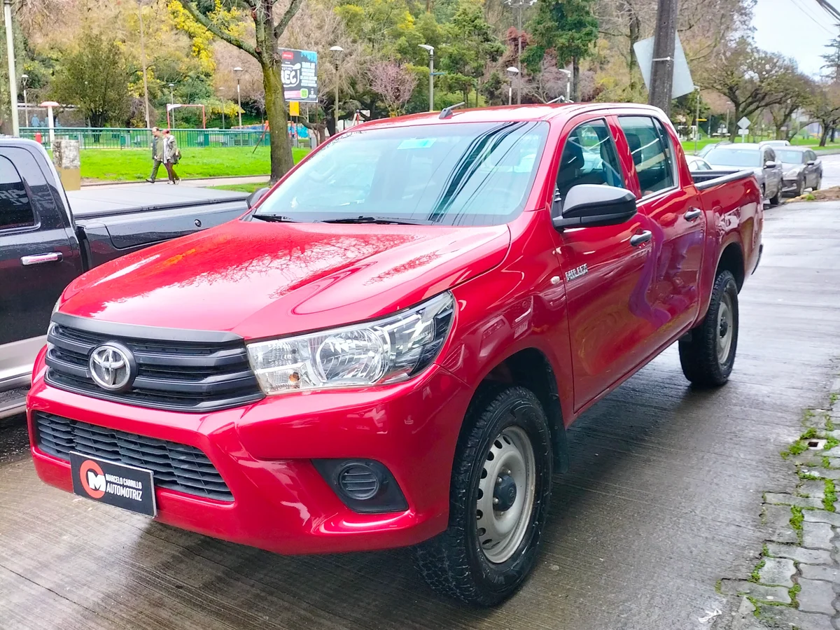TOYOTA Hilux 2.4 D 4X4 2022