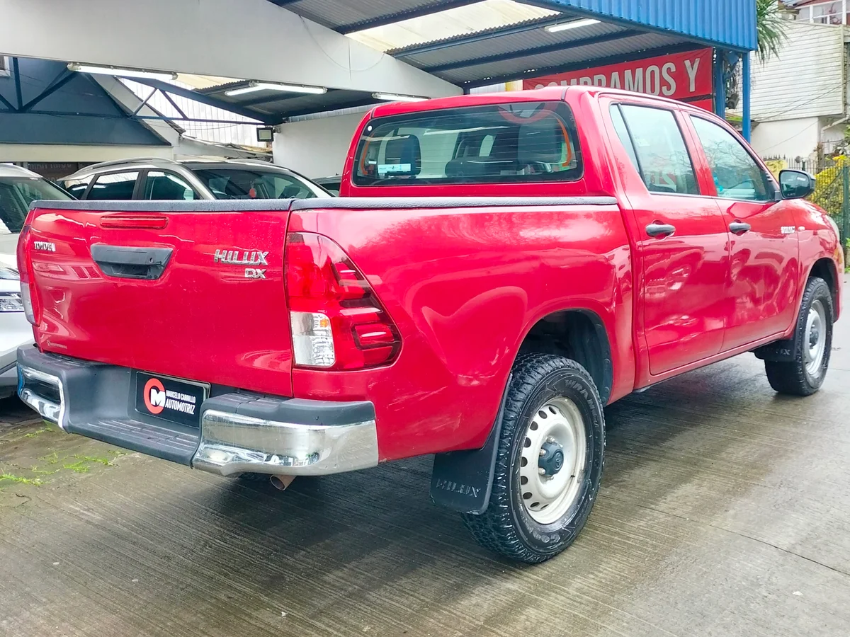 TOYOTA Hilux 2.4 D 4X4 2022