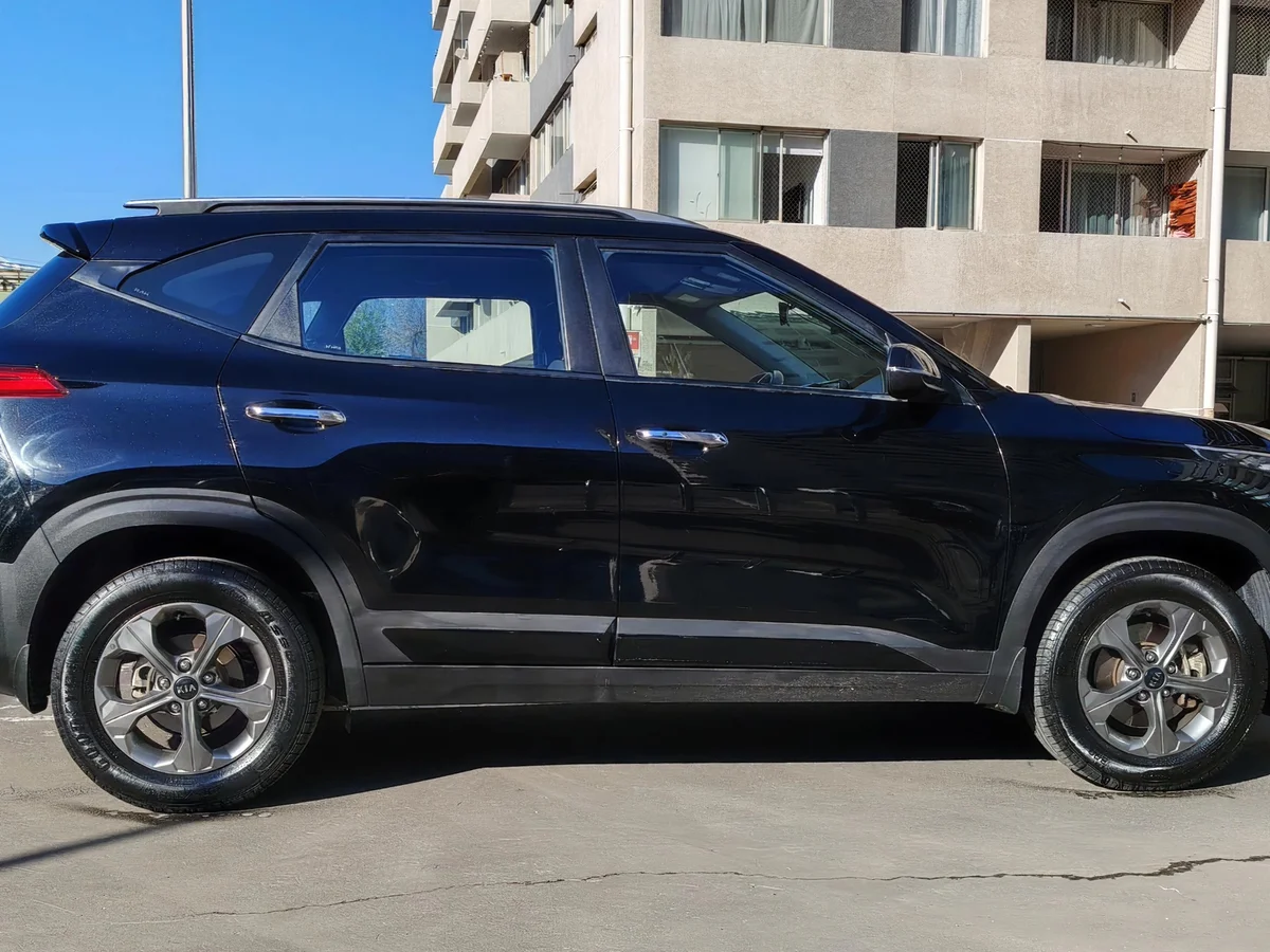 KIA Seltos MPI 6MT 1.6 2021 - Miniatura 11