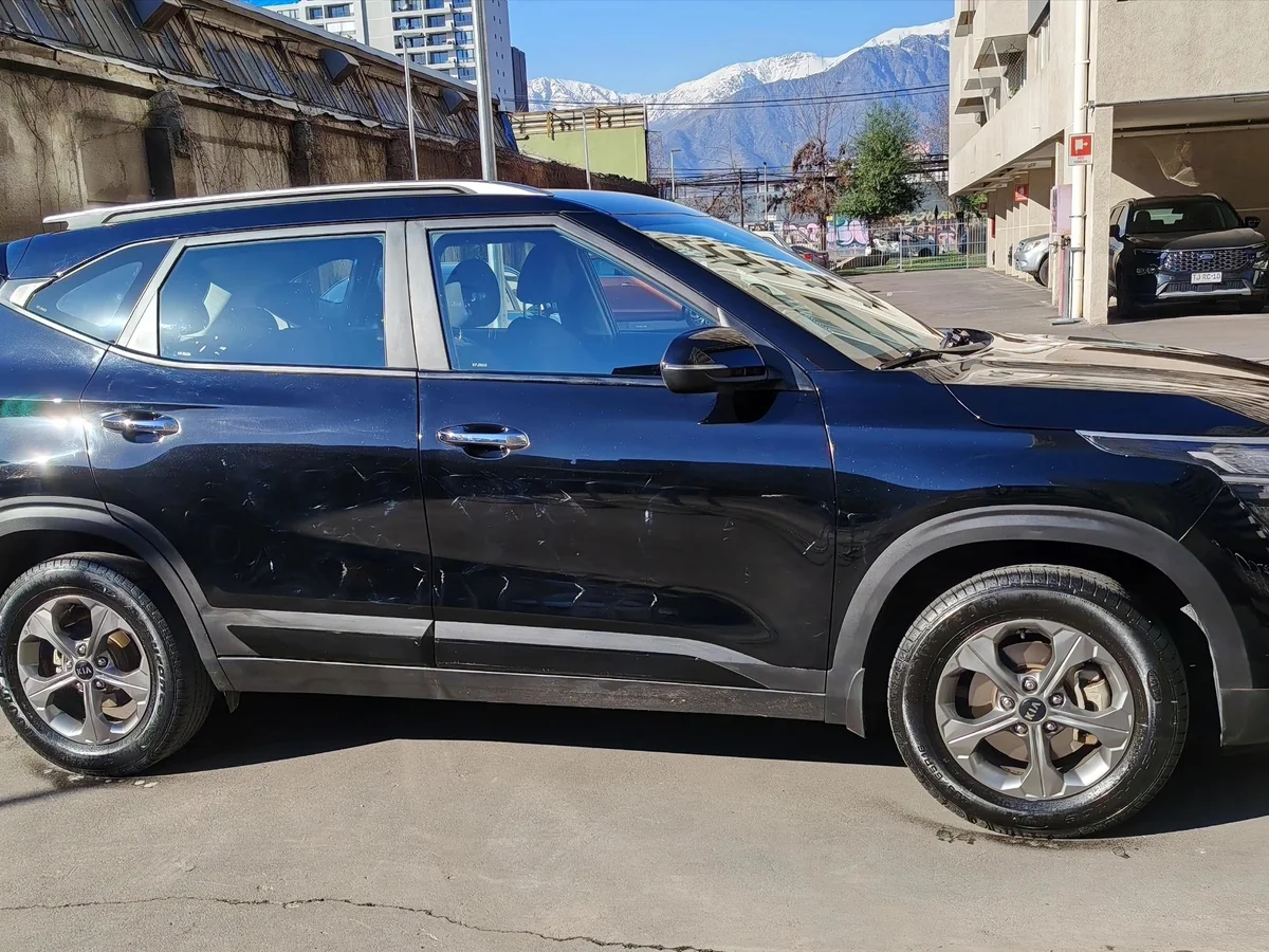 KIA Seltos MPI 6MT 1.6 2021 - Miniatura 12