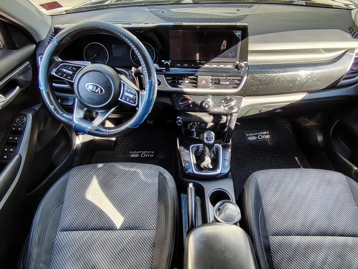 KIA Seltos MPI 6MT 1.6 2021 - Miniatura 15