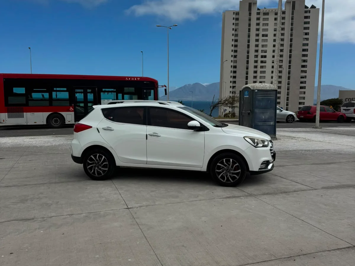 JAC S2 CE 1.5 HB 2020 - Miniatura 4