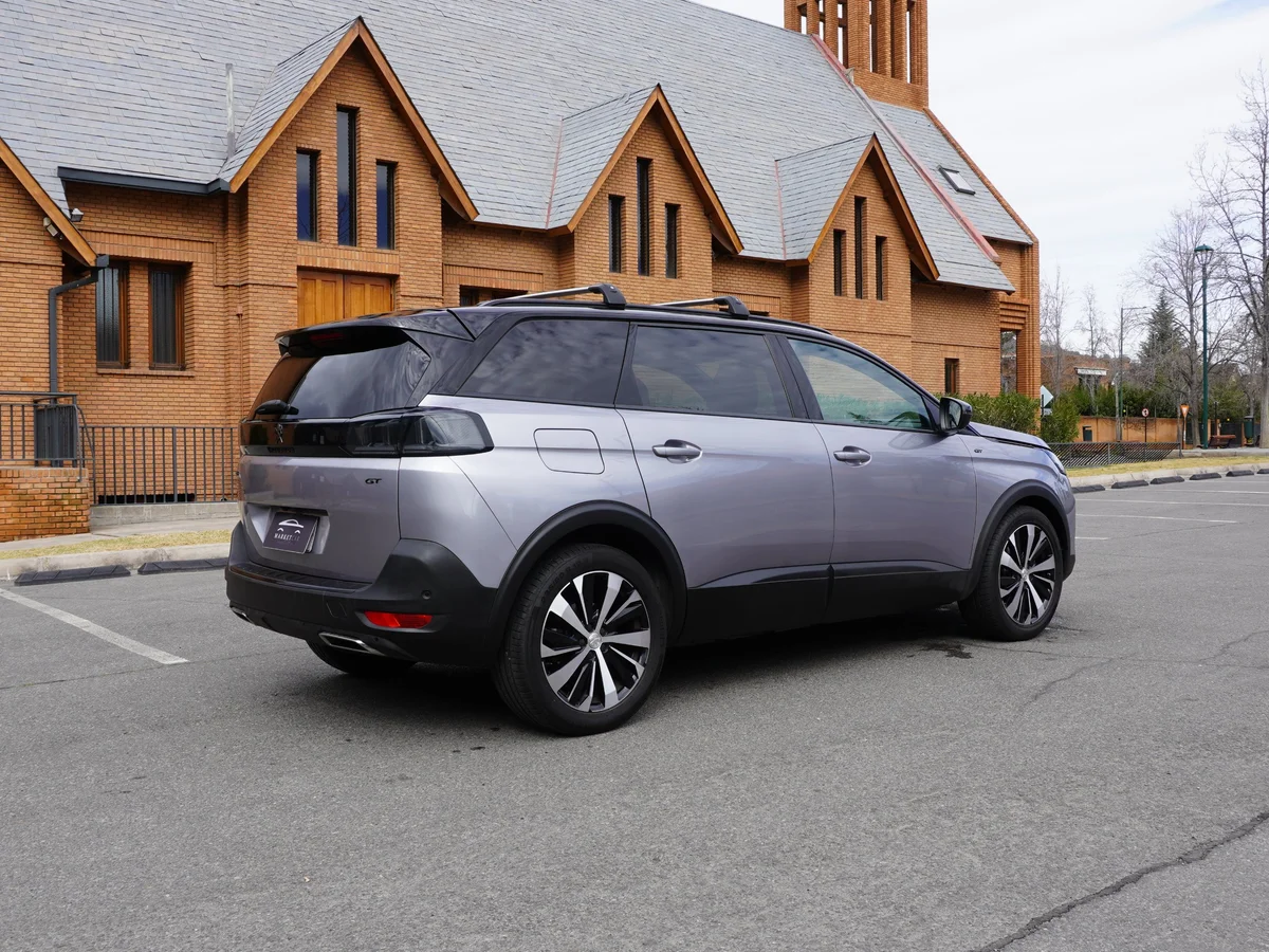Peugeot 5008 Blue HDI 130 1.5 Año 2023 miniatura 5