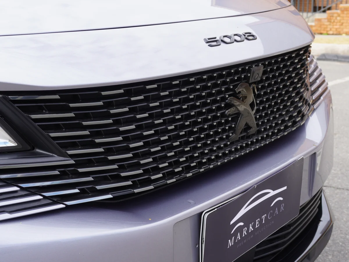 Peugeot 5008 Blue HDI 130 1.5 Año 2023 miniatura 18