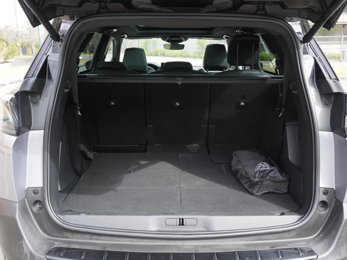 Peugeot 5008 Blue HDI 130 1.5 Año 2023 miniatura 20
