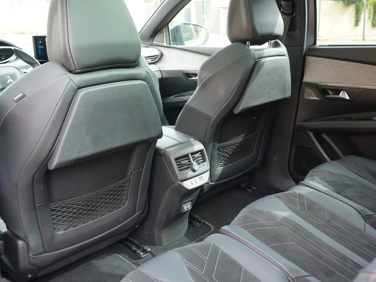 Peugeot 5008 Blue HDI 130 1.5 Año 2023 miniatura 35